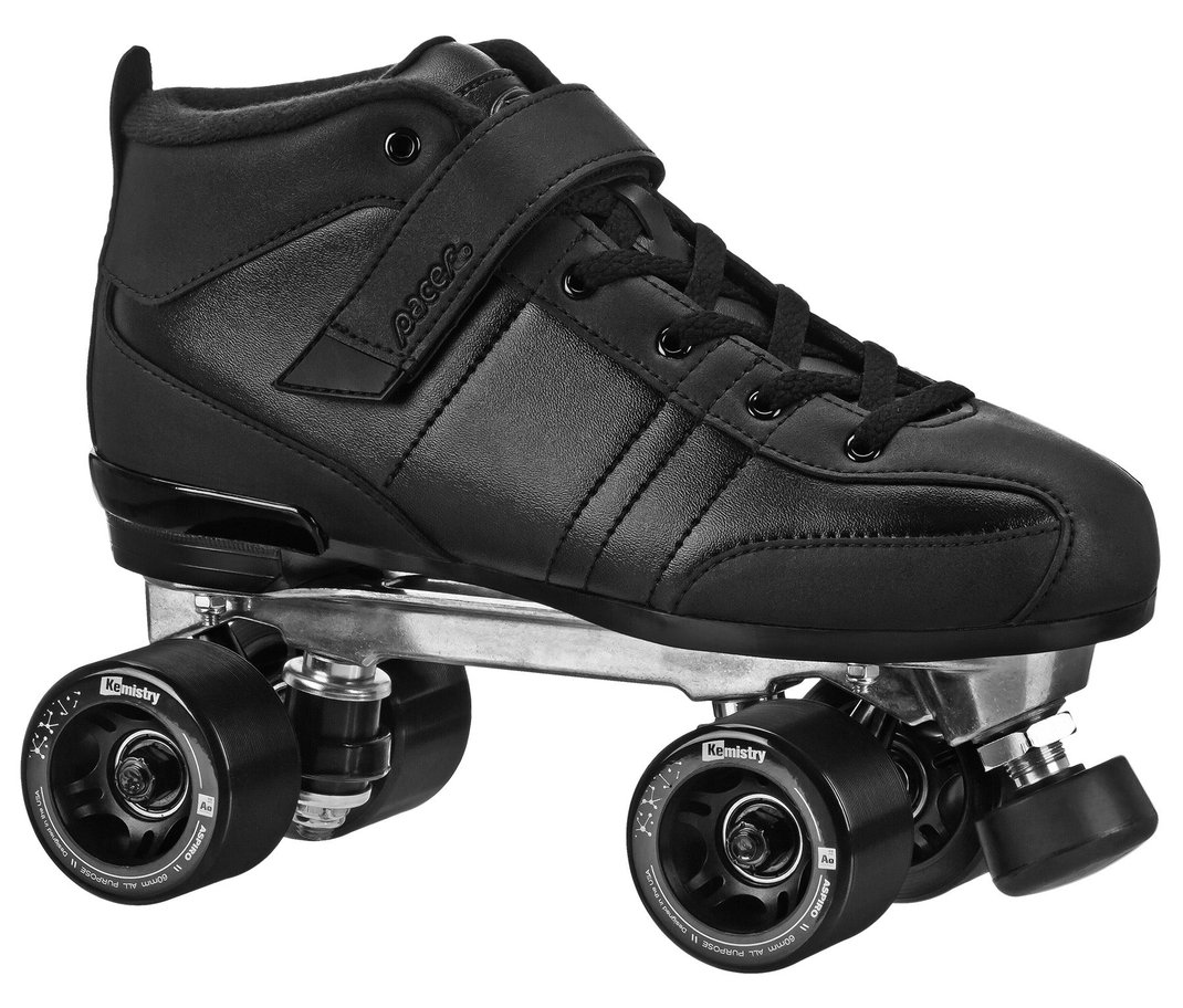 Pacer Aero black low-top roller skate with a power strap, aluminum plate and black wheels